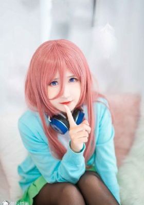 玫瑰冠冕短剧免费观看_4K在线手机播放