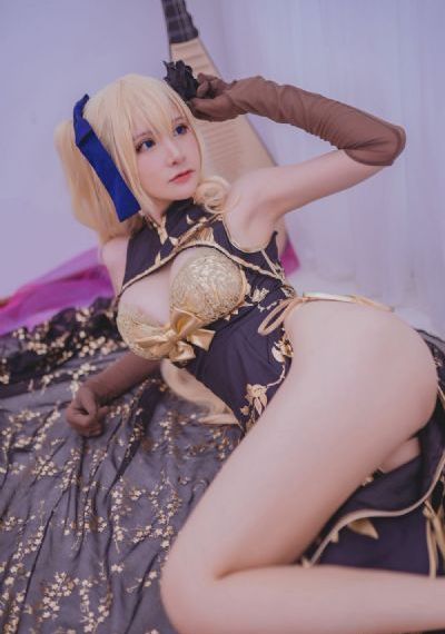 地铁蓝衣女51分钟在线观看_蓝光免费在线播放