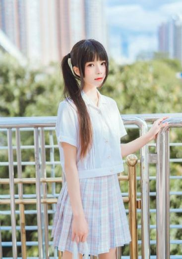 鲁在线_JVID性感写真